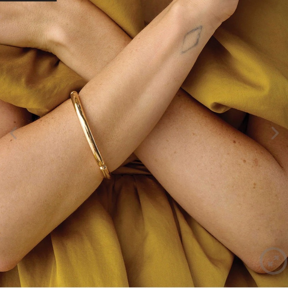 NWOT Jenny Bird Izabella Gold Bangle Bracelet